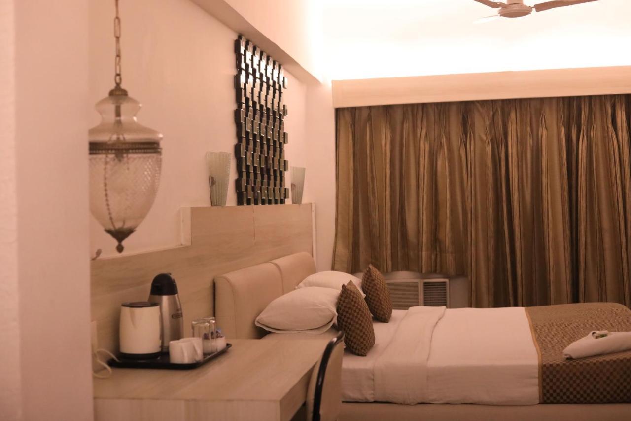 Hotel Samraj Mumbai Bagian luar foto